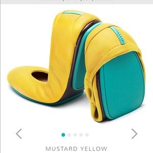 ISO not selling! Mustard yellow size 6